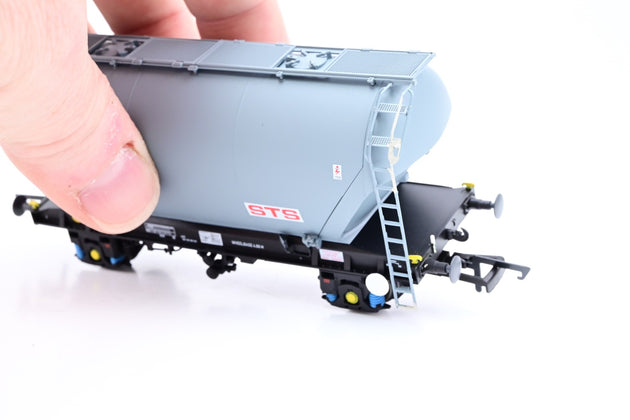 Accurascale OO Gauge ACC2023-STS-D Pack of 3 STS Grey PCA Cement Wagons No.10614, 10639 & 10646 - Boxed
