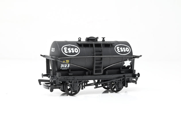 Bachmann OO Gauge 33-501 Esso Black 14T Tank Wagon No.3123 - Boxed