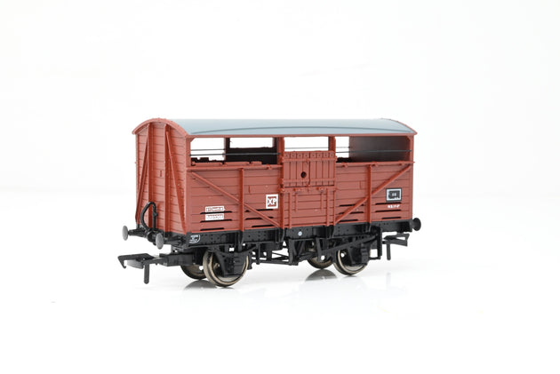 Bachmann OO Gauge 37-712A BR Bauxite 8T Cattle Wagon No.B893268 - Boxed