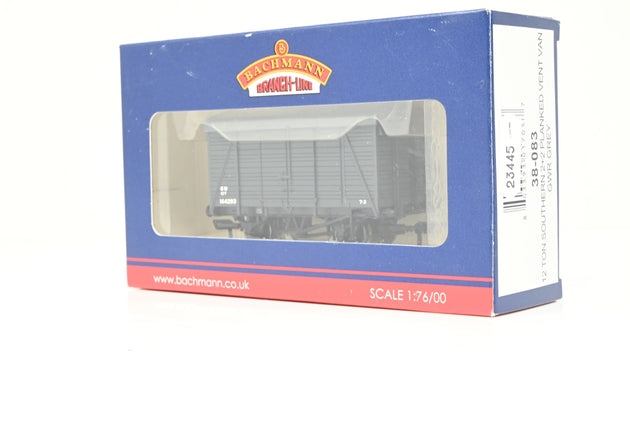 Bachmann OO Gauge 38-083 12 Ton Southern 2+2 Planked Vent Van GWR Grey No.144293