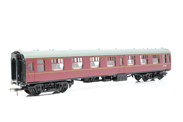 Replica Railways OO Gauge 12136 BR Mk1 FO BR Maroon No.SC3102 - Boxed