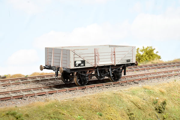 Kit Built O Gauge BR Grey 12T 5-Plank Side Door Open Wagon No.W113730 - Weathered, Boxed