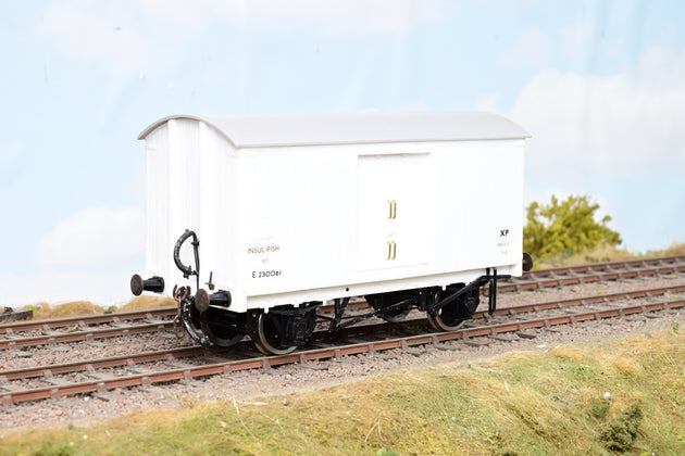 Kit Built O Gauge BR White 'Insul-Fish' Insulated Fish Van No.E230061 - Boxed