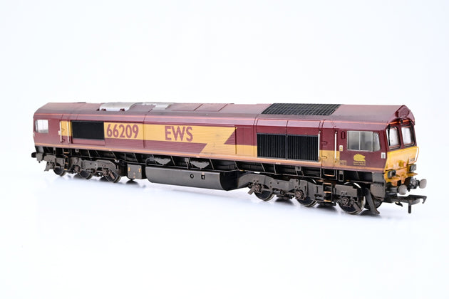 Bachmann OO Gauge 32-735 Class 66 Diesel EWS No.66209 - DCC Fitted, Factory Weathered, Boxed