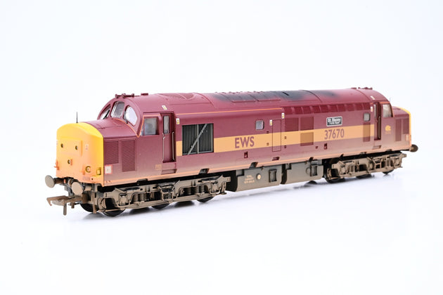 Bachmann OO Gauge 32-381Z Class 37/5 Diesel EWS No.37670 'St. Blazey T&RS Depot' - Factory Weathered, Boxed