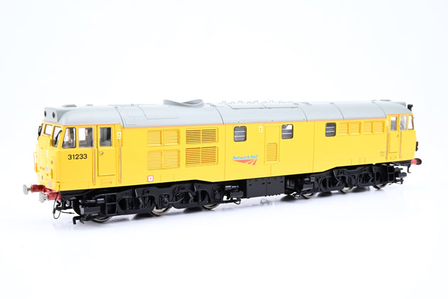 Hornby OO Gauge R3044 Class 31 Network Rail Yellow No.31233 - Boxed