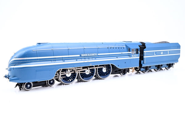 Hornby OO Gauge R3626 LMS Streamlined Princess Coronation Class 'Queen Elizabeth' No.6221 - Boxed