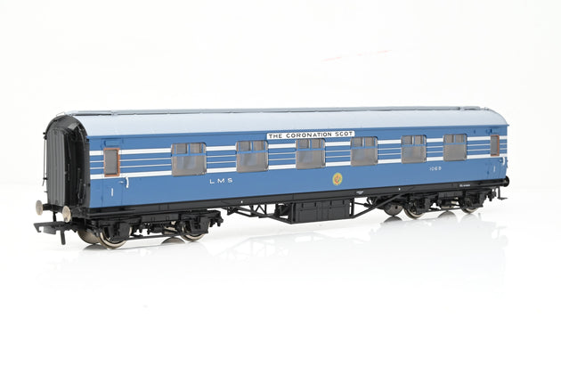 Hornby OO Gauge R4962 LMS Stanier Coronation Scot 57" FK Coach (w/ Lights) No.1069 - Boxed