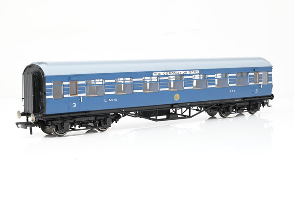 Hornby OO Gauge R4965 LMS Stanier Coronation Scot 57" RTO Coach (w/ Lights) No.8961 - Boxed