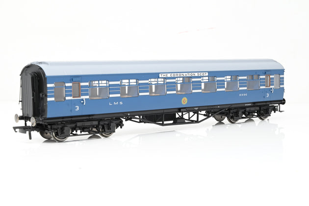 Hornby OO Gauge R4965B LMS Stanier Coronation Scot 57" RTO Coach (w/ Lights) No.8996 - Boxed