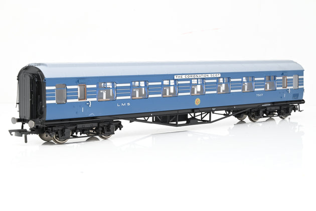 Hornby OO Gauge R4964 LMS Stanier Coronation Scot 57" RFO Coach (w/ Lights) No.7507 - Boxed