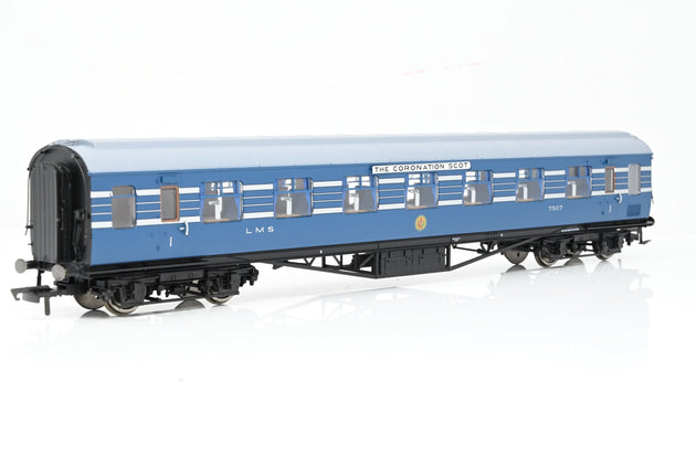 Hornby OO Gauge R4964 LMS Stanier Coronation Scot 57" RFO Coach (w/ Lights) No.7507 - Boxed