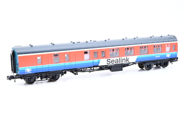 Graham Farish N Gauge 374-196 BR Mk1 BSK Brake Second Corridor 'Sealink' No.SC35070 - Boxed