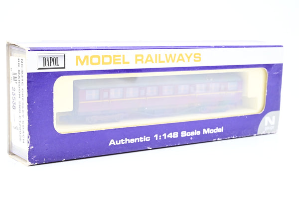 Dapol N Gauge  NC-031C Gresley 2nd Corridor Coach BR Maroon No.E12002E - Boxed