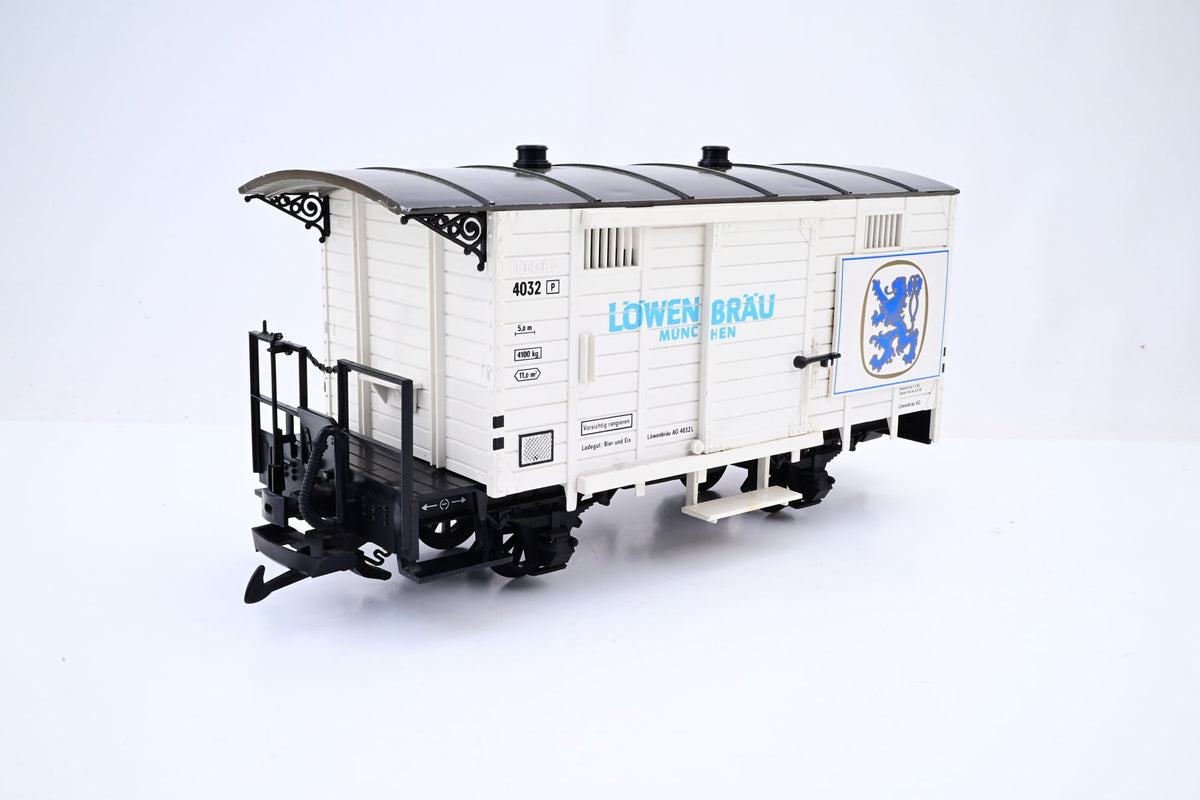 LGB G Gauge 4032L Lowenbrau Beer Wagon - Boxed