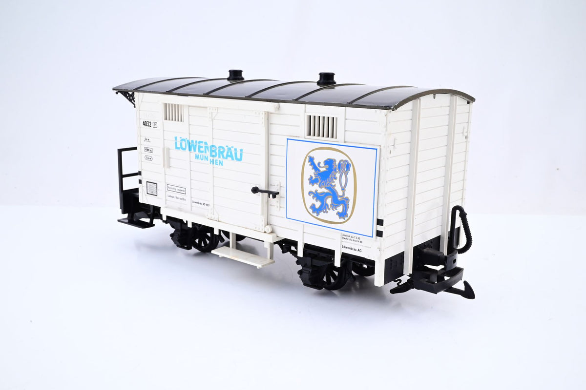 LGB G Gauge 4032L Lowenbrau Beer Wagon - Boxed