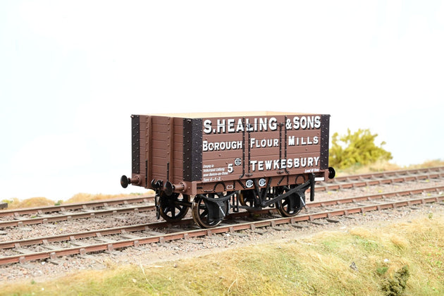 Dapol O Gauge 7F-072-002 7 Plank Wagon S Healing Brown No.5 - Boxed