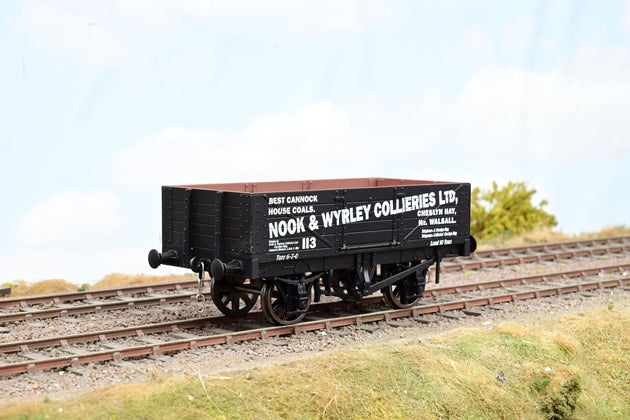 Dapol O Gauge 7F-051-014 5 Plank Open Wagon Nook & Wyrley Black No.113 - Boxed