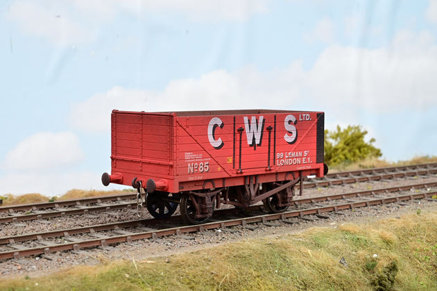 Dapol O Gauge 7F-071-017W 7 Plank Open Wagon CWS Red Weathered No.85 - Boxed