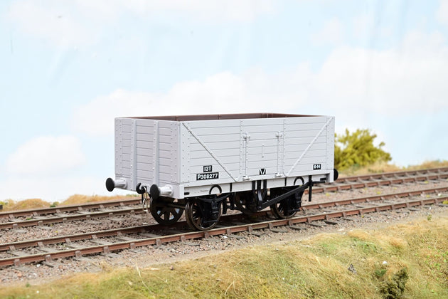 Dapol O Gauge 7F-080-035 8 Plank Open Wagon BR Grey No.P308227 - Boxed