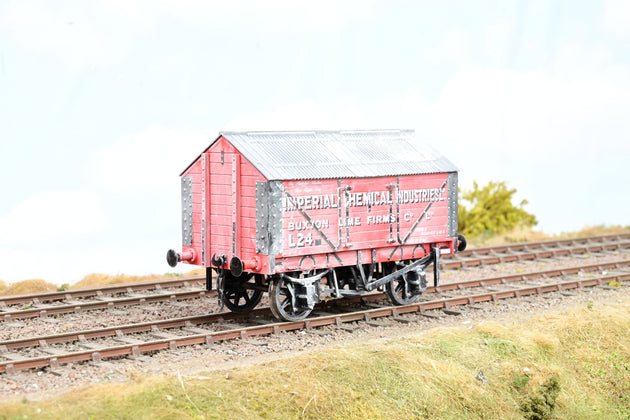 Dapol O Gauge ICI 5 Plank with roof, Runcorn ICI Red No.L24 - Boxed