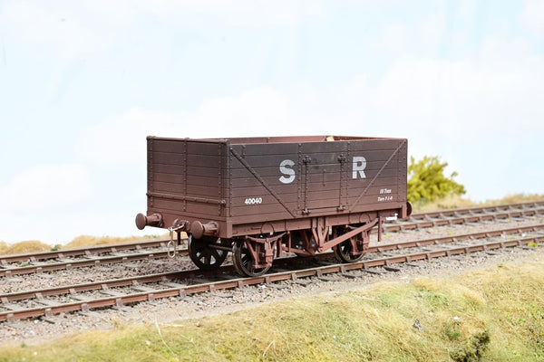 Dapol O Gauge 7F-071-014W SR Brown 7-Plank Open Wagon No.40040 Factory Weathered, Boxed
