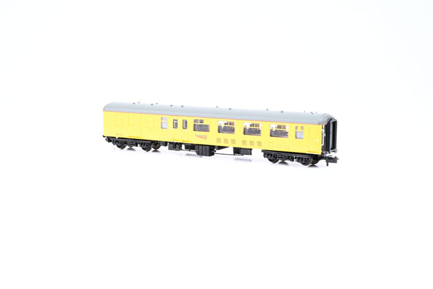 Graham Farish N Gauge 374-683 MK2 BSO Network Rail Yellow No.DB977337 - Boxed