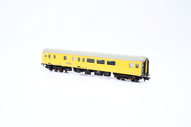 Graham Farish N Gauge Mk2 Coach Network Rail Yellow No.9702 - Boxed