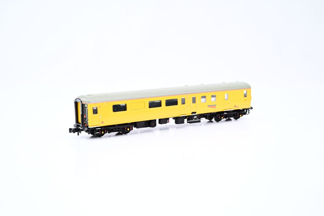 Graham Farish N Gauge Mk2 Coach Network Rail Yellow No.9702 - Boxed