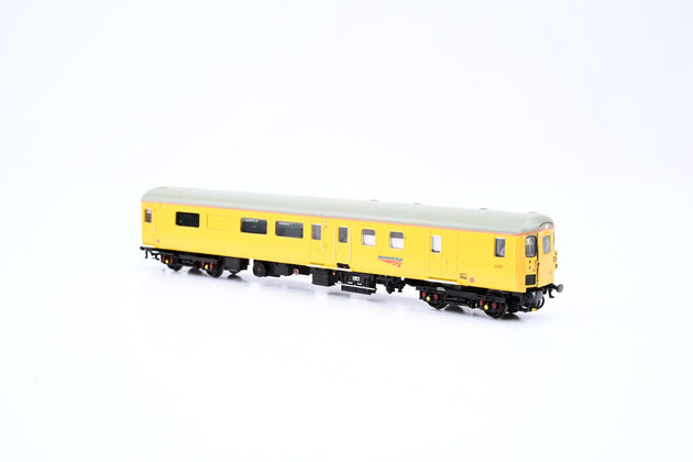 Graham Farish N Gauge Mk2 Coach Network Rail Yellow No.9702 - Boxed
