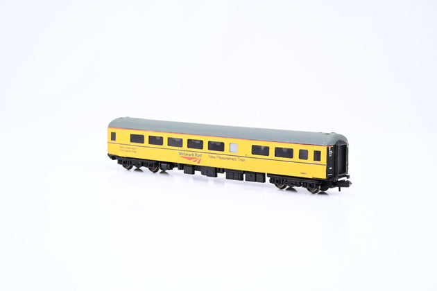 Graham Farish N Gauge Mk2 Coach Network Rail Yellow No.9702 - Boxed