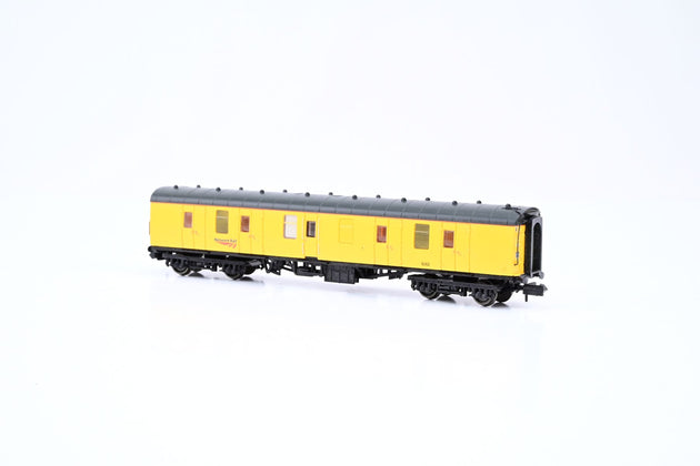 Graham Farish N Gauge Mk1 Coach Network Rail Yellow No.6262 - Boxed