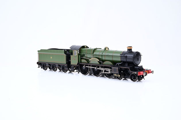 Hornby OO Gauge R30328 GWR Castle Class 4-6-0 GWR Shirtbutton Green No.4073 'Caerphilly Castle' - Boxed