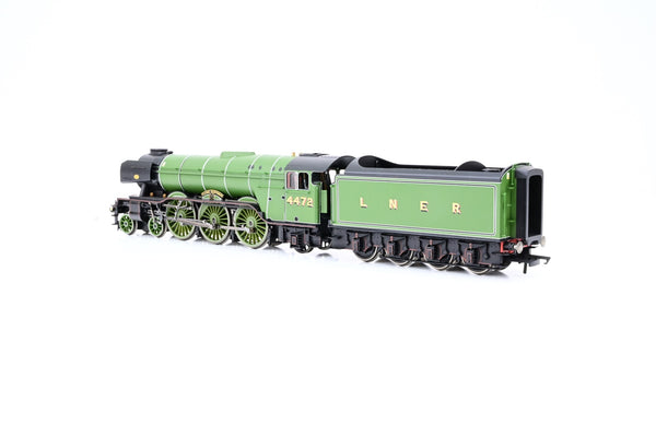 Hornby OO Gauge R2441 LNER A3 LNER Green No.4472 'Flying Scotsman' - Boxed