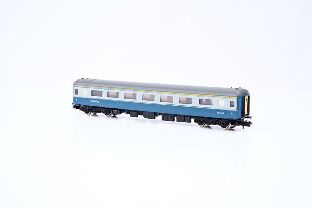 Graham Farish N Gauge 0815 Mk2d 1st Open Coach BR Blue/Grey No.M3199 - Boxed