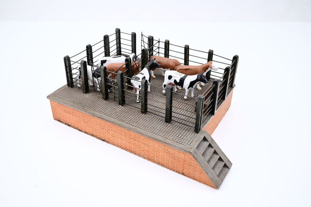 Bachmann O Gauge 47-003 Scenecraft Buildings 'Cattle Dock' - Boxed
