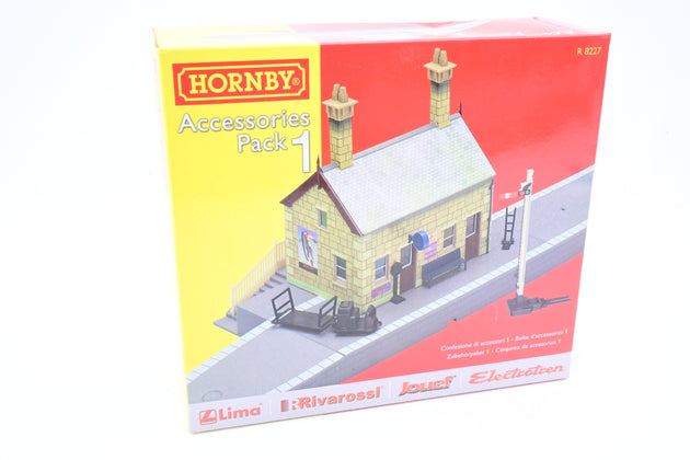 Hornby OO Gauge R8227 Accessory Pack 1 w/ Station Waiting Room, Semaphore Signal & Platform Sections - Boxed