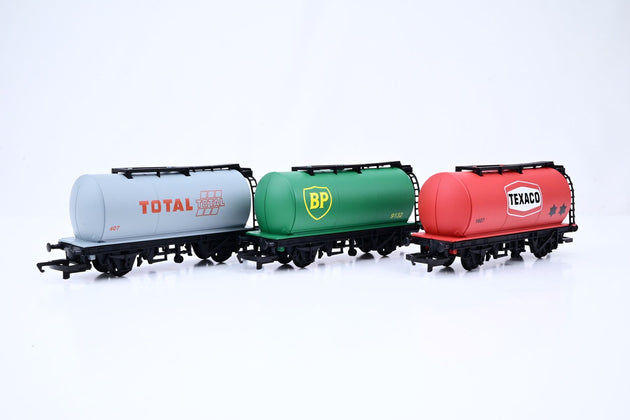Hornby OO Gauge R6789 Triple Fuel Tanker Pack - Boxed