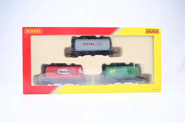Hornby OO Gauge R6789 Triple Fuel Tanker Pack - Boxed