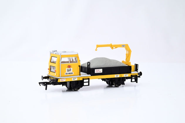 Bachmann OO Gauge 36-150 Plasser OWB 10 W/Crane Motorised No.DX68200 - Boxed