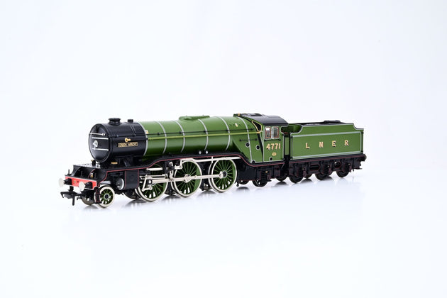 Bachmann OO Gauge 35-204NRM LNER V2 Class Green Arrow LNER Lined Green No.4771 - Boxed