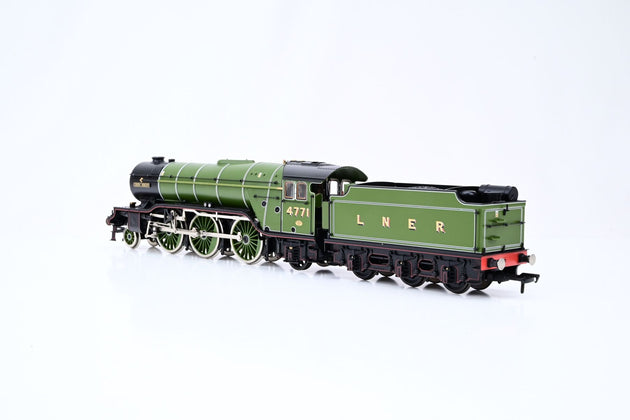 Bachmann OO Gauge 35-204NRM LNER V2 Class Green Arrow LNER Lined Green No.4771 - Boxed