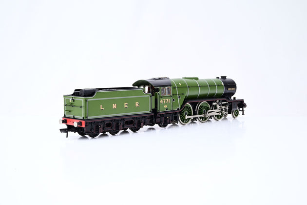 Bachmann OO Gauge 35-204NRM LNER V2 Class Green Arrow LNER Lined Green No.4771 - Boxed