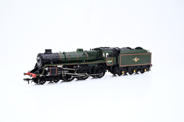 Bachmann OO Gauge 31-116 Standard Class 4MT BR1B Tender Lined Green Crest No.75069 - Boxed