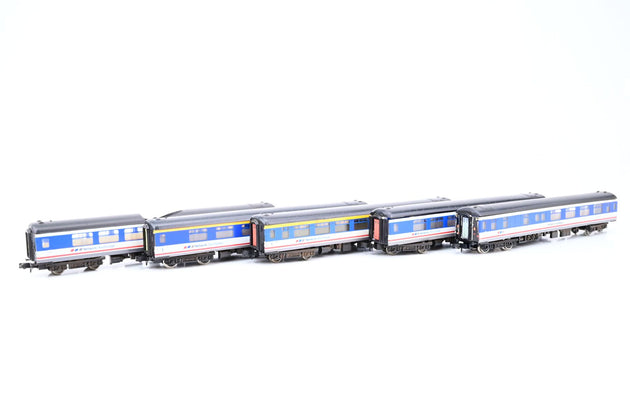Graham Farish N Gauge Rake of 5 BR Mk2 Network SouthEast Coaches - Unboxed
