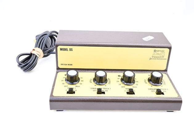Gaugemaster GMC-DS Model DS Twin Track Cased Controller with Simulation