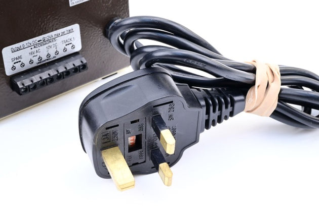 Gaugemaster GMC-DS Model DS Twin Track Cased Controller with Simulation