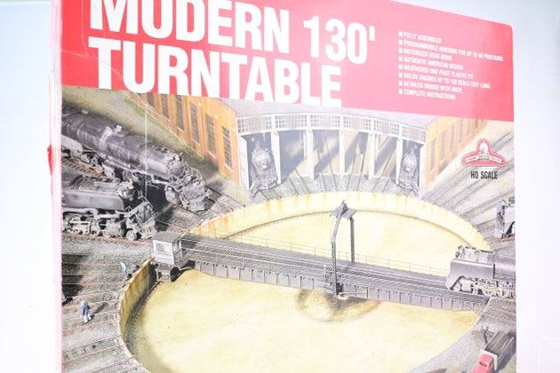 Walthers HO Gauge 933-2829 Cornerstone Built-Ups Modern 130ft Motorised Turntable - Boxed