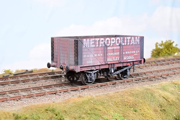 Dapol O Gauge POW06 'Metropolitan Railway Carriage & Wagon Co.' 7-Plank Open Wagon - Limited Edition, Weathered, Boxed