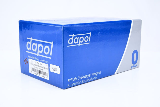 Dapol O Gauge 7F-031-000 'United Dairies' 6-Wheel Milk Tanker No.44057 - Boxed